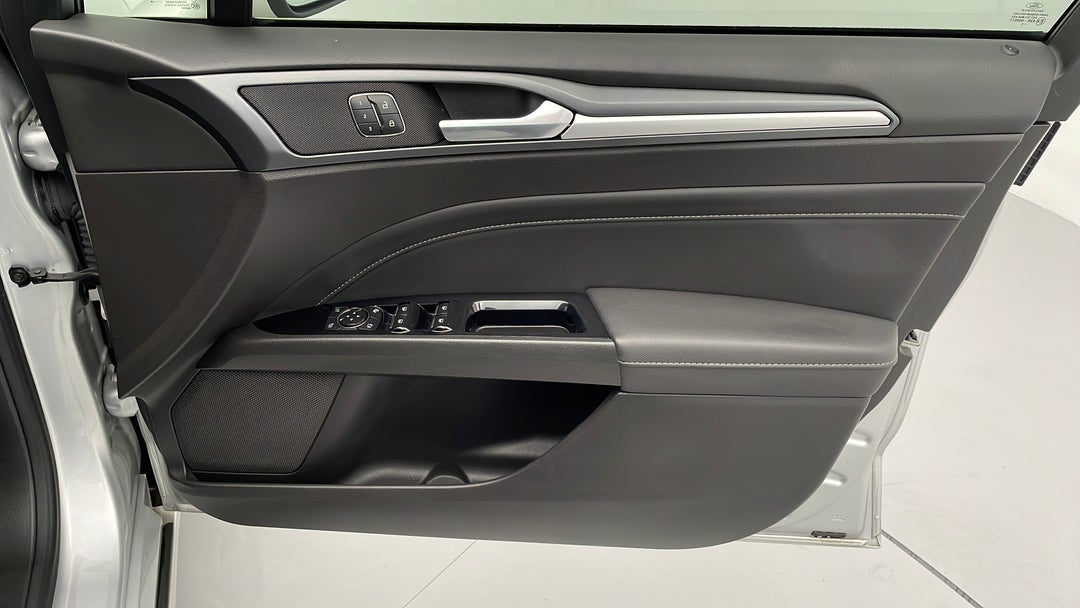 2016 Ford Mondeo Trend Tdci, Automatic, 109276 km, Speaker View