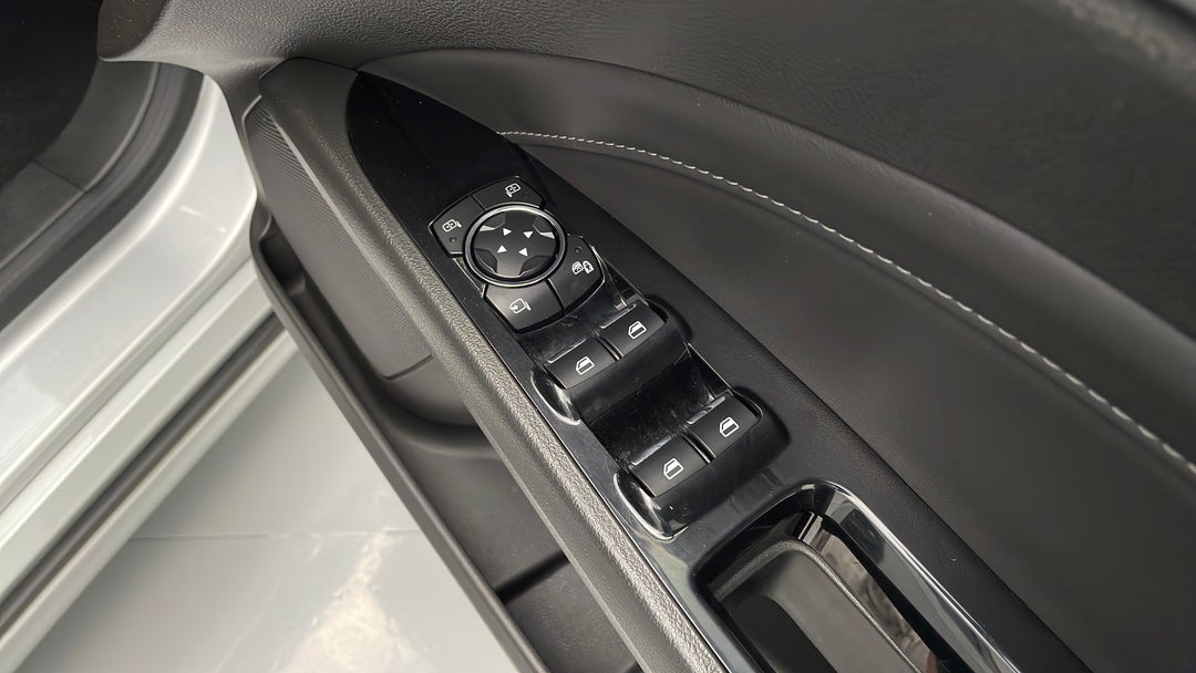 2016 Ford Mondeo Trend Tdci, Automatic, 109276 km, Drivers Side Door Panel Controls