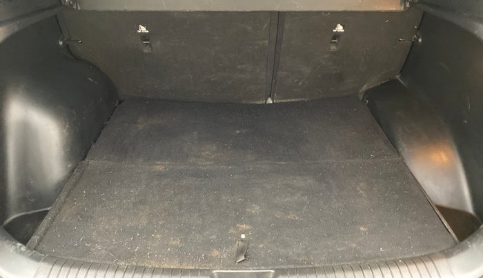 2019 Hyundai Creta SX AT 1.6 DIESEL, Diesel, Automatic, 80,463 km, Boot Inside