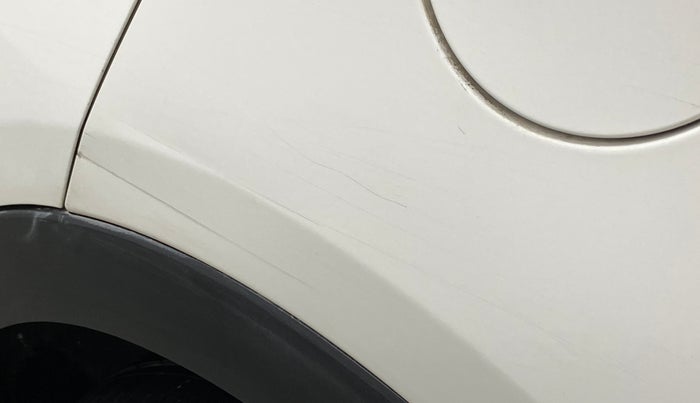 2019 Hyundai Creta SX AT 1.6 DIESEL, Diesel, Automatic, 80,463 km, Left quarter panel - Minor scratches