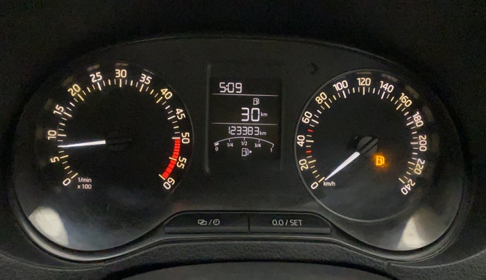 2017 Skoda Rapid AMBITION 1.5 TDI, Diesel, Manual, 1,23,383 km, Odometer Image
