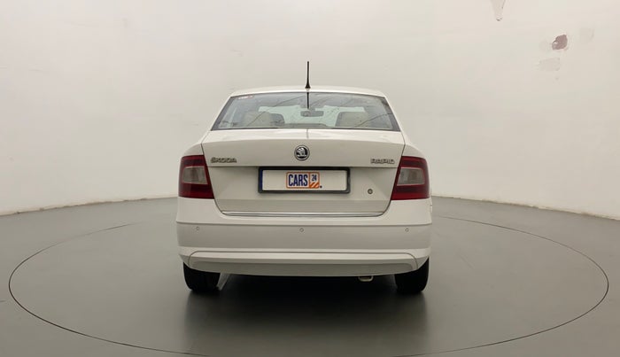 2017 Skoda Rapid AMBITION 1.5 TDI, Diesel, Manual, 1,23,383 km, Back/Rear
