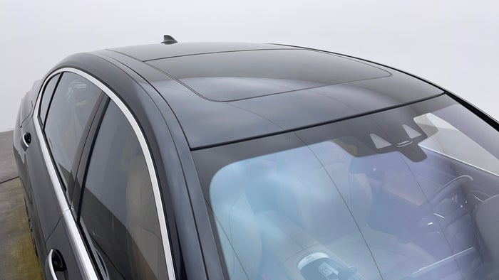 BMW 740LI-Roof/Sunroof View