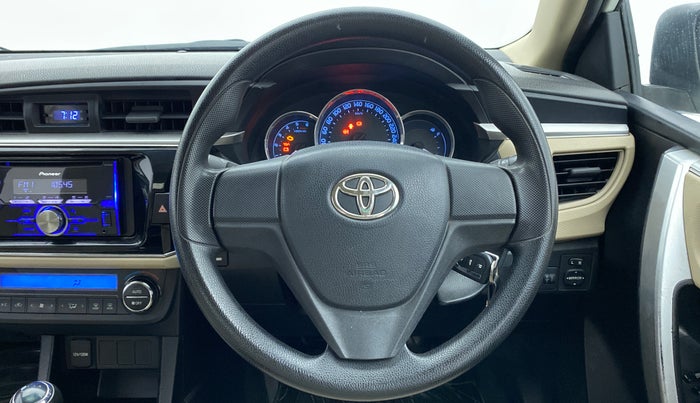 2015 Toyota Corolla Altis D 4D J, Diesel, Manual, 82,675 km, Steering Wheel Close Up