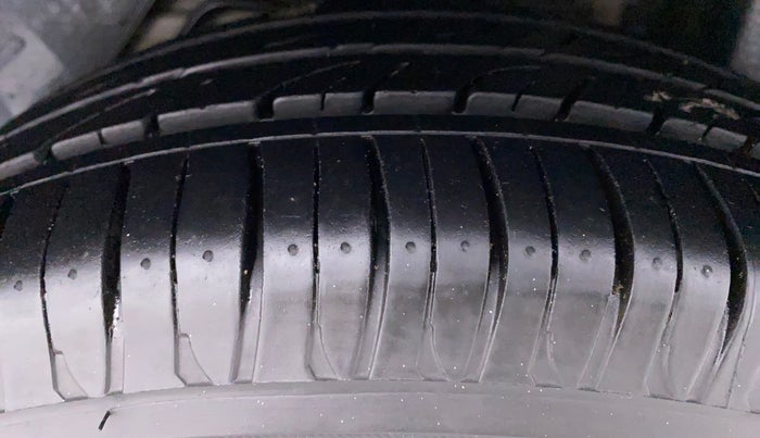 2016 Ford Figo Aspire 1.5 TITANIUM DIESEL, Diesel, Manual, 77,647 km, Left Rear Tyre Tread