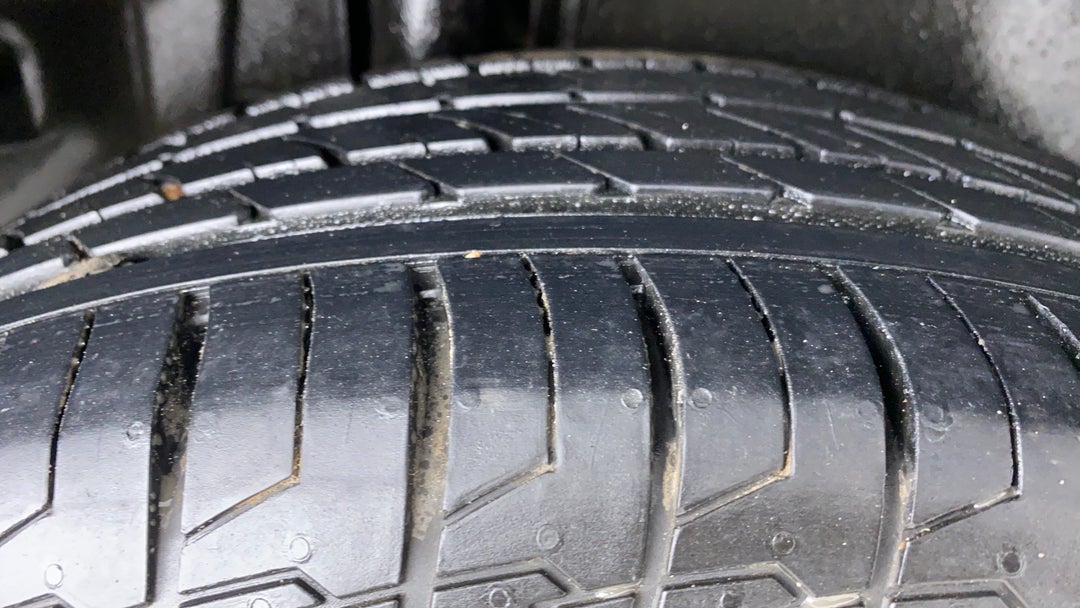 Right Rear Tyre Tread