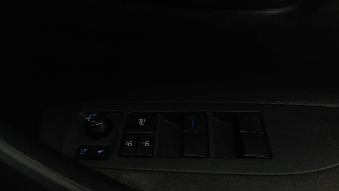 2019 Toyota Corolla Ascent Sport, Automatic, 97471 km, Drivers Side Door Panel Controls