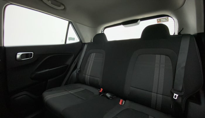 2022 Hyundai VENUE S 1.2, Petrol, Manual, 7,325 km, Right Side Rear Door Cabin