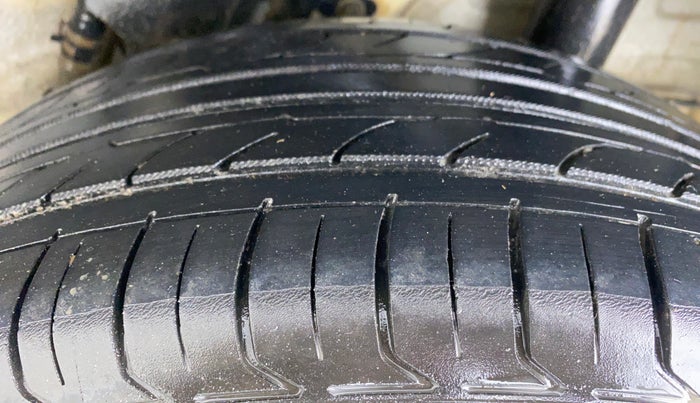 2019 Hyundai VENUE SX(O) CRDi, Diesel, Manual, 56,861 km, Left Rear Tyre Tread