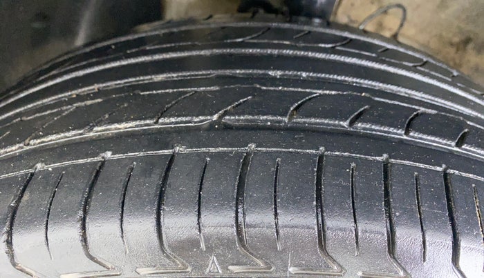 2019 Hyundai VENUE SX(O) CRDi, Diesel, Manual, 56,861 km, Left Front Tyre Tread