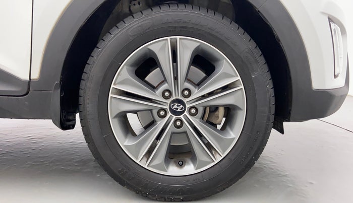 2017 Hyundai Creta 1.6 SX PLUS AUTO PETROL, Petrol, Automatic, 30,733 km, Right Front Wheel