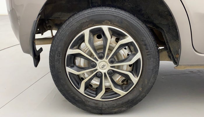 2018 Datsun Go A, Petrol, Manual, 24,033 km, Right Rear Wheel