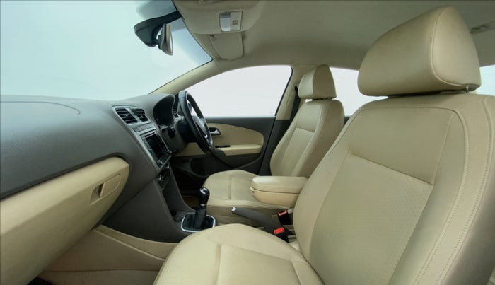 2016 Volkswagen Vento HIGHLINE PETROL, Petrol, Manual, 75,162 km, Right Side Front Door Cabin
