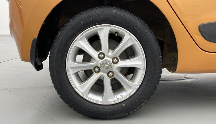 2014 Hyundai Grand i10 ASTA 1.2 AT VTVT, Petrol, Automatic, 51,767 km, Right Rear Wheel