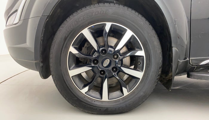2018 Mahindra XUV500 W11 (O), Diesel, Manual, 89,157 km, Left Front Wheel