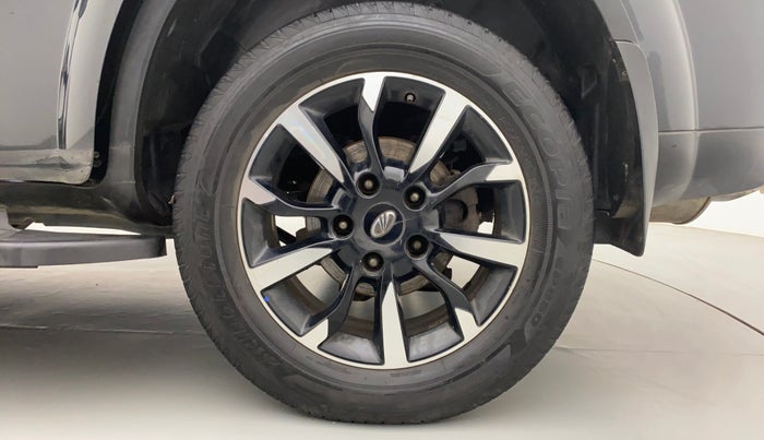2018 Mahindra XUV500 W11 (O), Diesel, Manual, 89,157 km, Left Rear Wheel