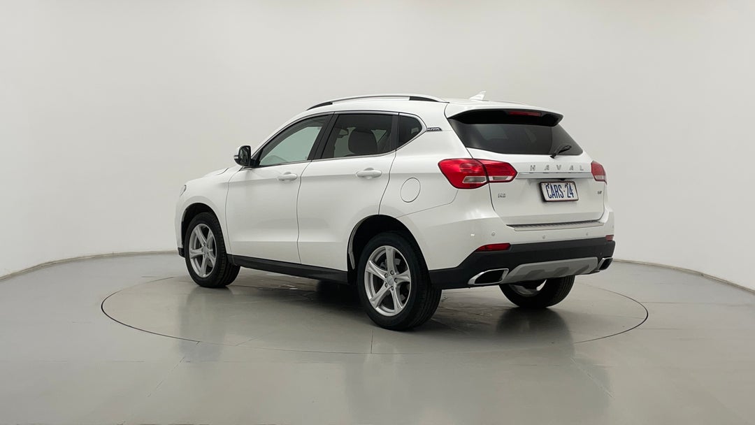 Left Back Diagonal (45- Degree) View