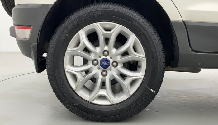 2017 Ford Ecosport 1.5 TITANIUM TI VCT, Petrol, Manual, 29,467 km, Right Rear Wheel