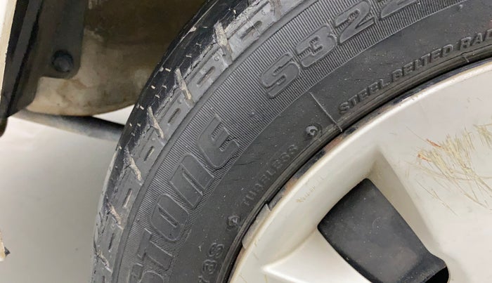 2011 Maruti Alto K10 VXI, Petrol, Manual, 53,583 km, Left front tyre - Minor crack