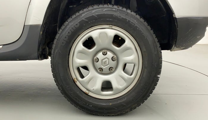 2014 Renault Duster RXL PETROL, Petrol, Manual, 59,943 km, Left Rear Wheel