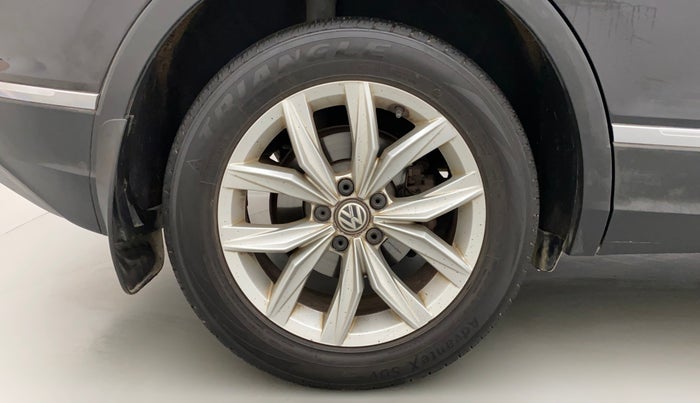 2017 Volkswagen TIGUAN HIGHLINE TDI AT, Diesel, Automatic, 88,461 km, Right Rear Wheel