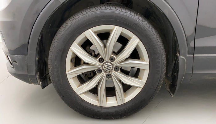 2017 Volkswagen TIGUAN HIGHLINE TDI AT, Diesel, Automatic, 88,461 km, Left Front Wheel
