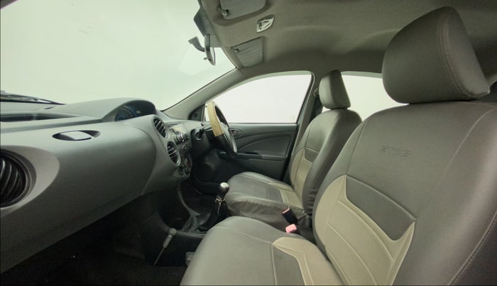 2013 Toyota Etios Liva G, Petrol, Manual, 79,288 km, Right Side Front Door Cabin
