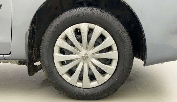 2013 Toyota Etios Liva G, Petrol, Manual, 79,288 km, Right Front Wheel