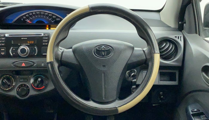 2013 Toyota Etios Liva G, Petrol, Manual, 79,288 km, Steering Wheel Close Up