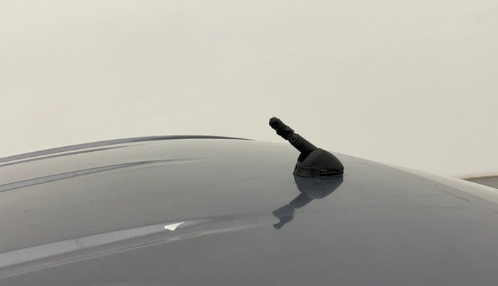2013 Toyota Etios Liva G, Petrol, Manual, 79,288 km, Roof - Antenna has minor damage