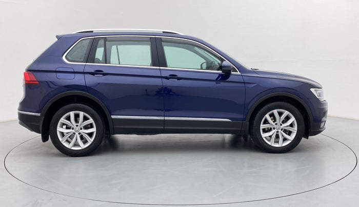 2018 Volkswagen TIGUAN HIGHLINE A/T, Diesel, Automatic, 66,478 km, Right Side View