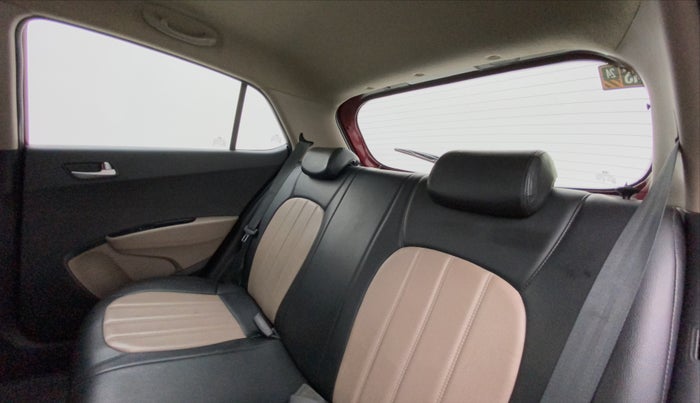 2015 Hyundai Grand i10 ASTA AT 1.2 KAPPA VTVT, Petrol, Automatic, 68,716 km, Right Side Rear Door Cabin