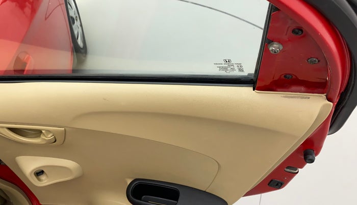 2014 Honda Brio S MT, Petrol, Manual, 34,445 km, Right rear door - Trim has minor damage