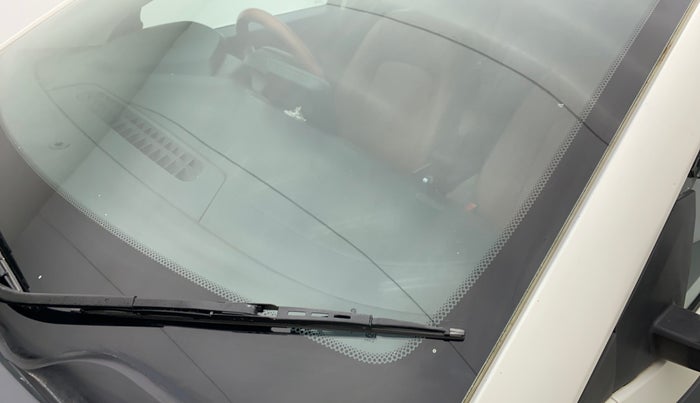 2019 Tata NEXON XZA + 1.2 PETROL A/T, Petrol, Automatic, 37,012 km, Front windshield - Minor spot on windshield