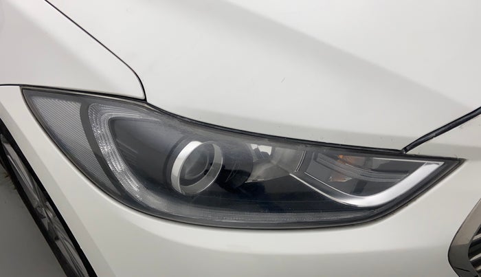 2017 Hyundai New Elantra 1.6 SX (O) AT DIESEL, Diesel, Automatic, 70,112 km, Right headlight - Faded