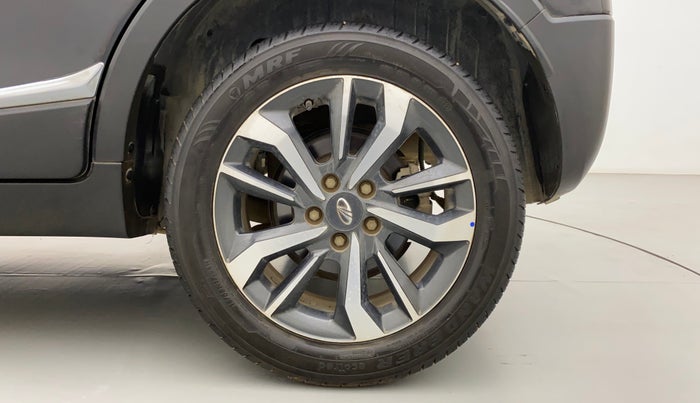 2021 Mahindra XUV300 W8 (O) 1.2 PETROL, Petrol, Manual, 9,715 km, Left Rear Wheel