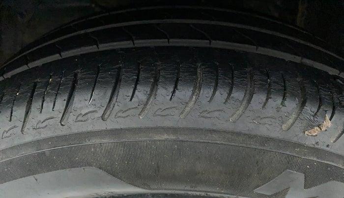 2019 Maruti Baleno DELTA 1.2 K12, Petrol, Manual, 27,271 km, Left Front Tyre Tread