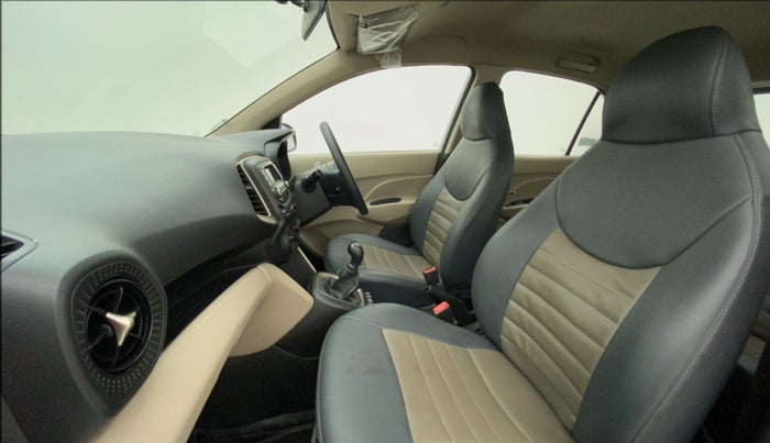 2020 Hyundai NEW SANTRO MAGNA, Petrol, Manual, 31,723 km, Right Side Front Door Cabin