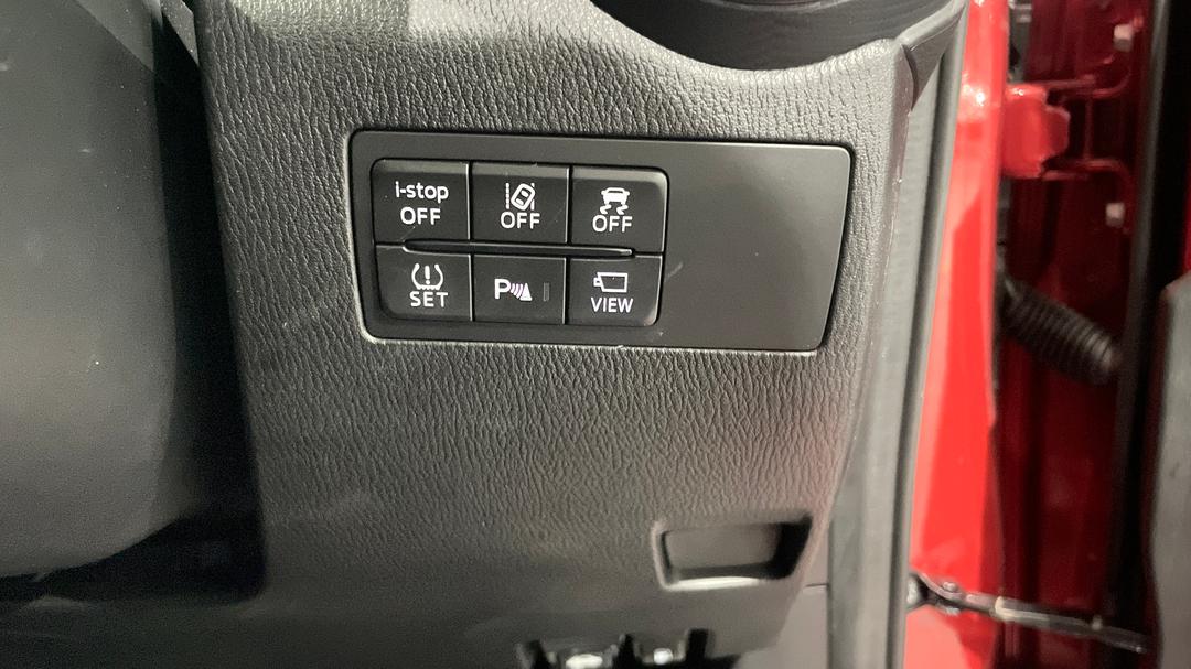 2024 Mazda Mazda2 G15 Gt, Automatic, 7350 km, Utility Switches/Buttons