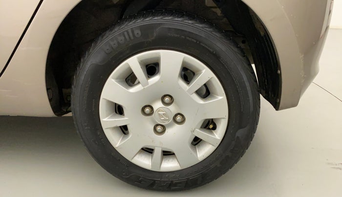 2013 Hyundai i20 MAGNA 1.2, Petrol, Manual, 40,449 km, Left Rear Wheel