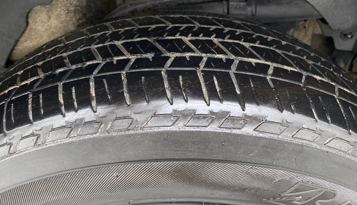 2018 Mahindra XUV500 W5 FWD, Diesel, Manual, 35,913 km, Left Rear Tyre Tread
