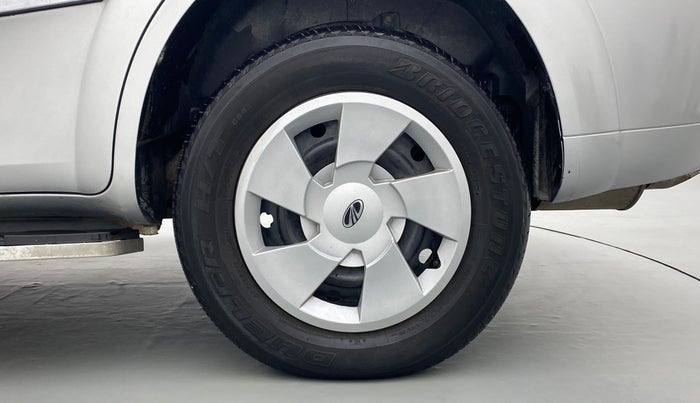 2018 Mahindra XUV500 W5 FWD, Diesel, Manual, 35,913 km, Left Rear Wheel