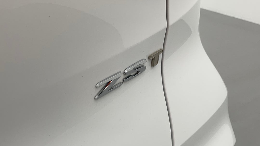 Badge (Boot Right Side)