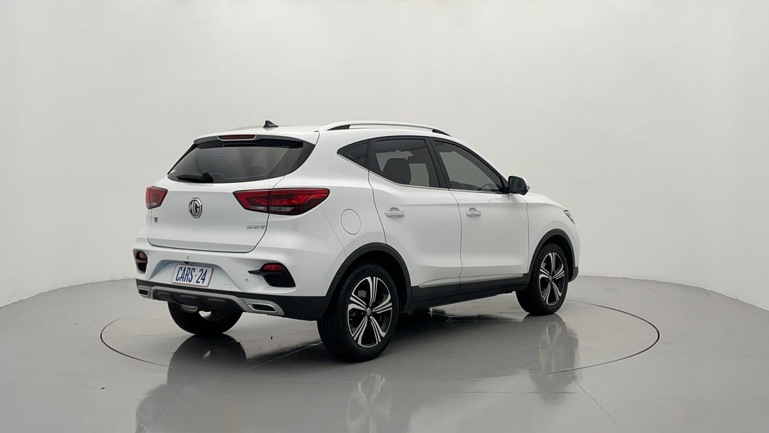 Right Back Diagonal (45- Degree) View