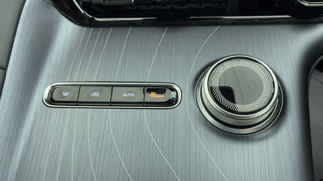 2026 Geely Ex5 Inspire, Automatic, 939 km, Utility Switches/Buttons