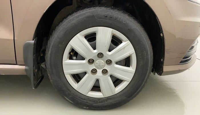 2017 Volkswagen Ameo TRENDLINE 1.2L, Petrol, Manual, 53,066 km, Right Front Wheel