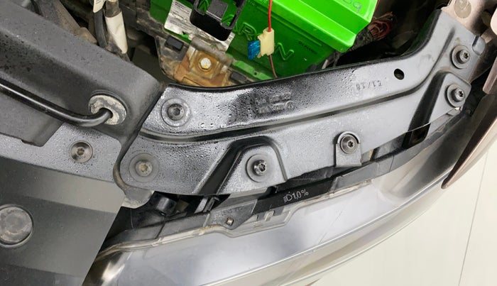 2017 Volkswagen Ameo TRENDLINE 1.2L, Petrol, Manual, 53,066 km, Left headlight - Clamp has minor damage