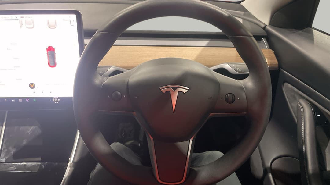 2020 Tesla Model 3 Standard Range RWD, Automatic, 58057 km, Steering Wheel Close-up
