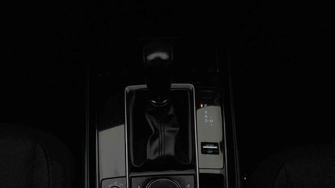 2021 Mazda CX-30 G20 Evolve (FWD), Automatic, 111561 km, Gear Lever 