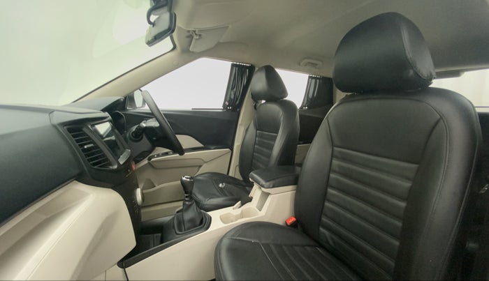 2021 Mahindra XUV300 W4 1.5 DIESEL, Diesel, Manual, 41,391 km, Right Side Front Door Cabin